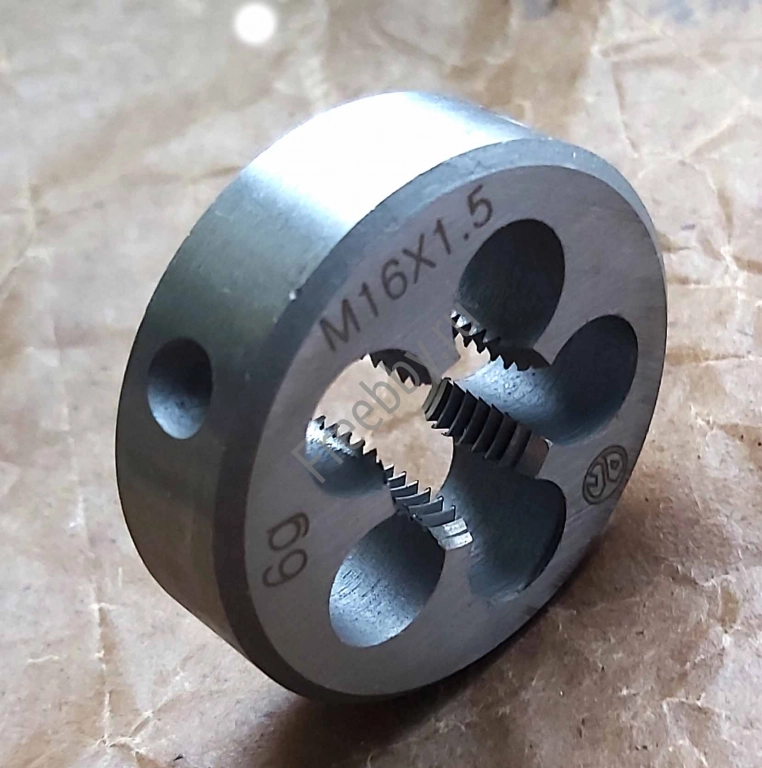Плашка М16х1,5; 9ХС, мелкий шаг, 45/14 мм, ГОСТ 7740-71.