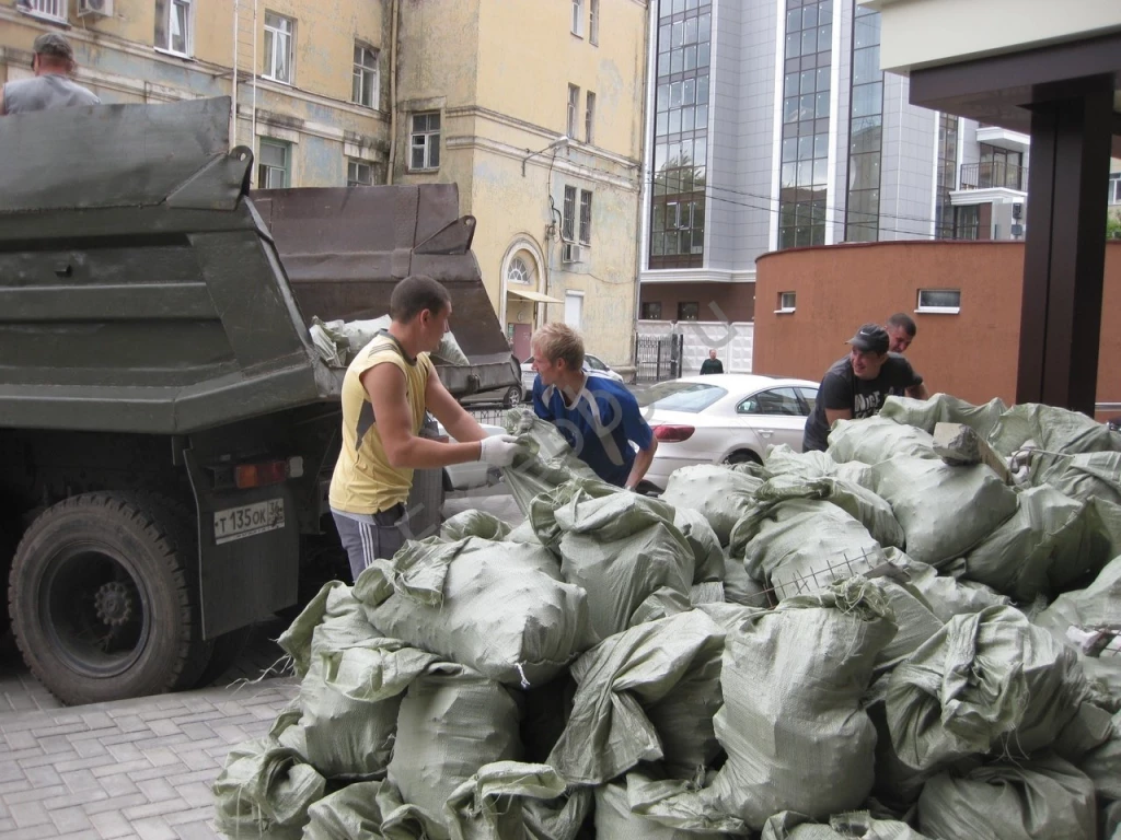 Вывоз мусора. Все районы. Услуги грузчиков. Грузоперевозки